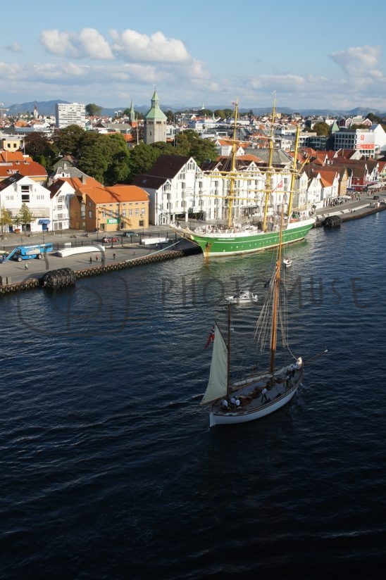 Norway by photomuse.net a romanian photo stock 24/7 since 2021